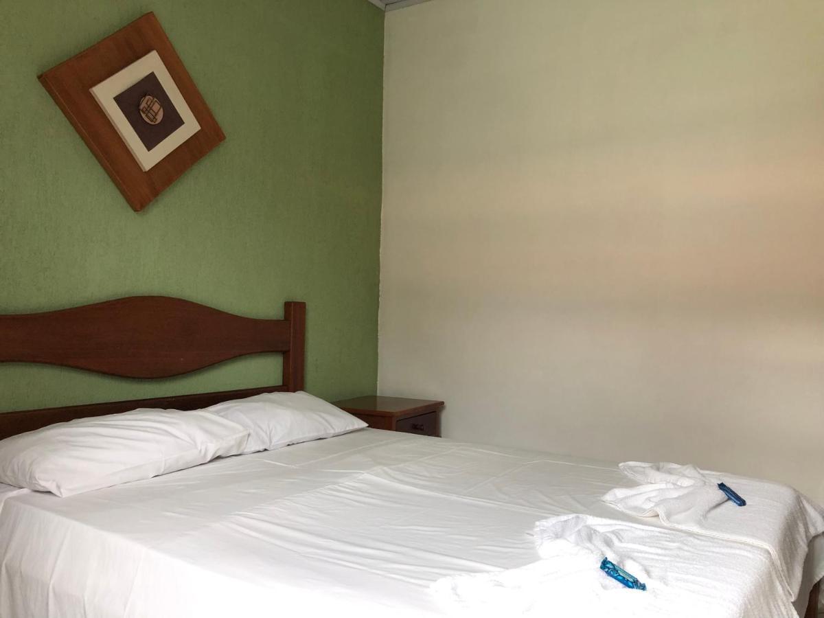 Hotel Pousada Nosso Cantinho Ubatuba Buitenkant foto
