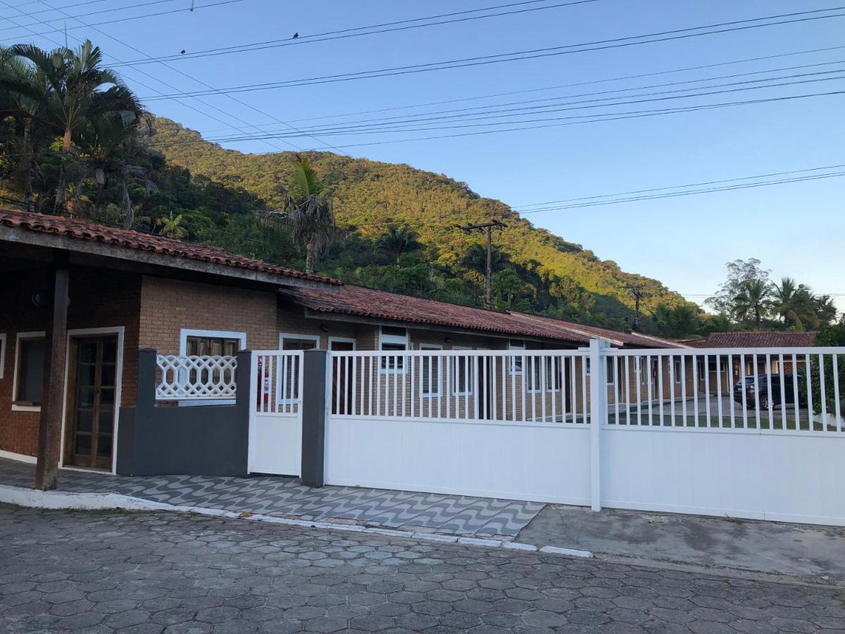 Hotel Pousada Nosso Cantinho Ubatuba Buitenkant foto